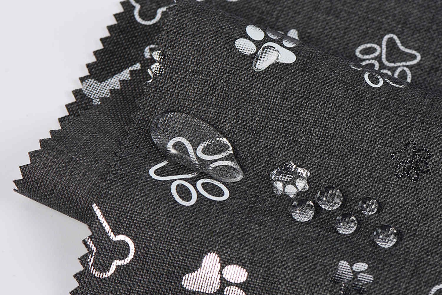 PU beschichtet 600D 68T Kation mit Silberdruck